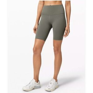 Lululemon Wunder Train High-Rise Short 8" - grey sage